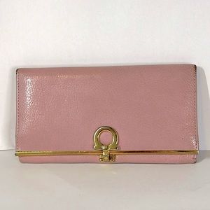 36 Salvatore Ferragamo Pink Long Bifold Leather Wallet Gold Snap Closure